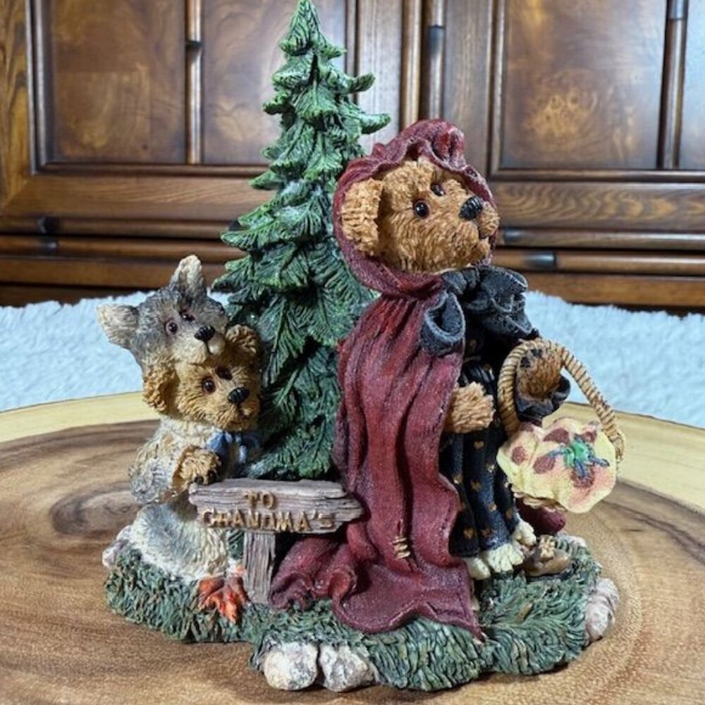 Vintage Boyds Bears Lil' Red with B.B. Woof Going to Grandma's Classic Bearytale